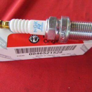 Original Alfa Romeo Gtv / Spider / GT / 156 / 147 / 145 / 146 spark plug 2.0 16V + JTS 46521529 NEW