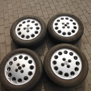 Original Alfa Romeo Spider Series 4 set of aluminum rims / rims